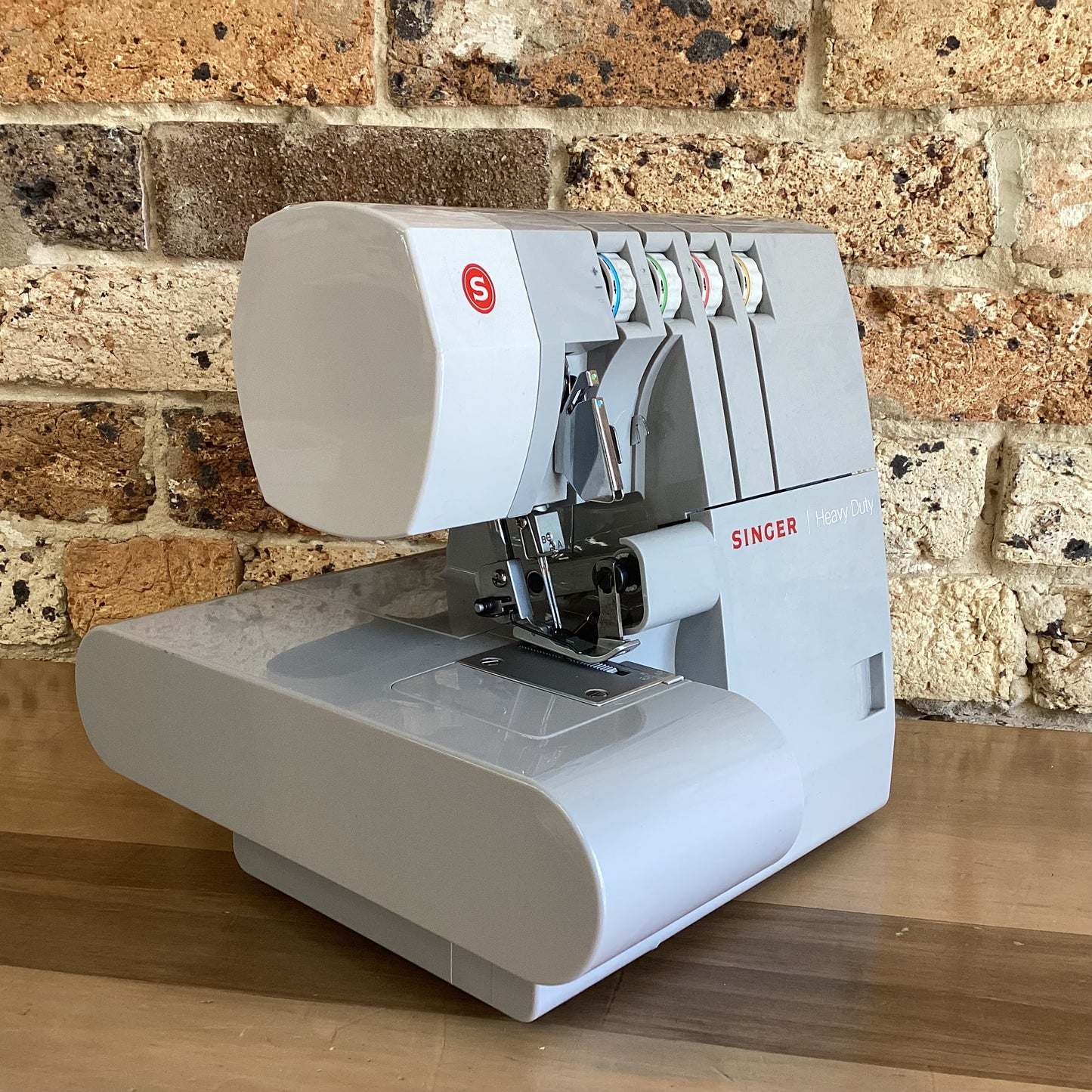 Second Hand Singer Heavy Duty Overlocker (14HD854)