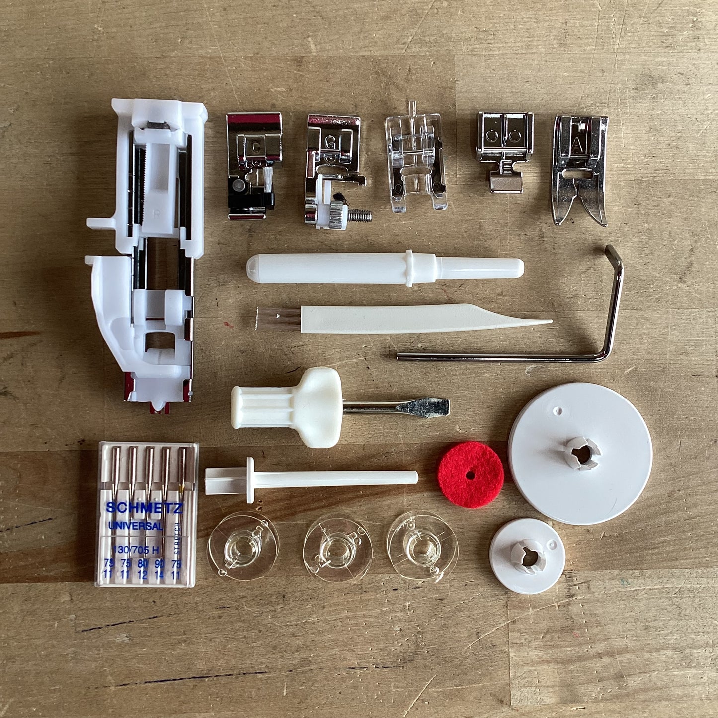 Ex-Display Model PFAFF Hobby 1142 Mechanical Sewing Machine