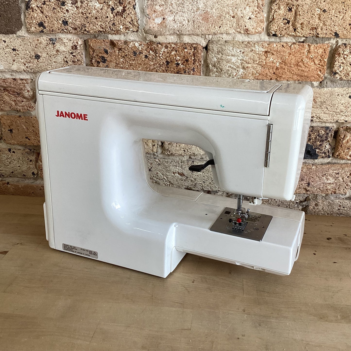 Second Hand JANOME MyExcel 18W Mechanical Sewing Machine