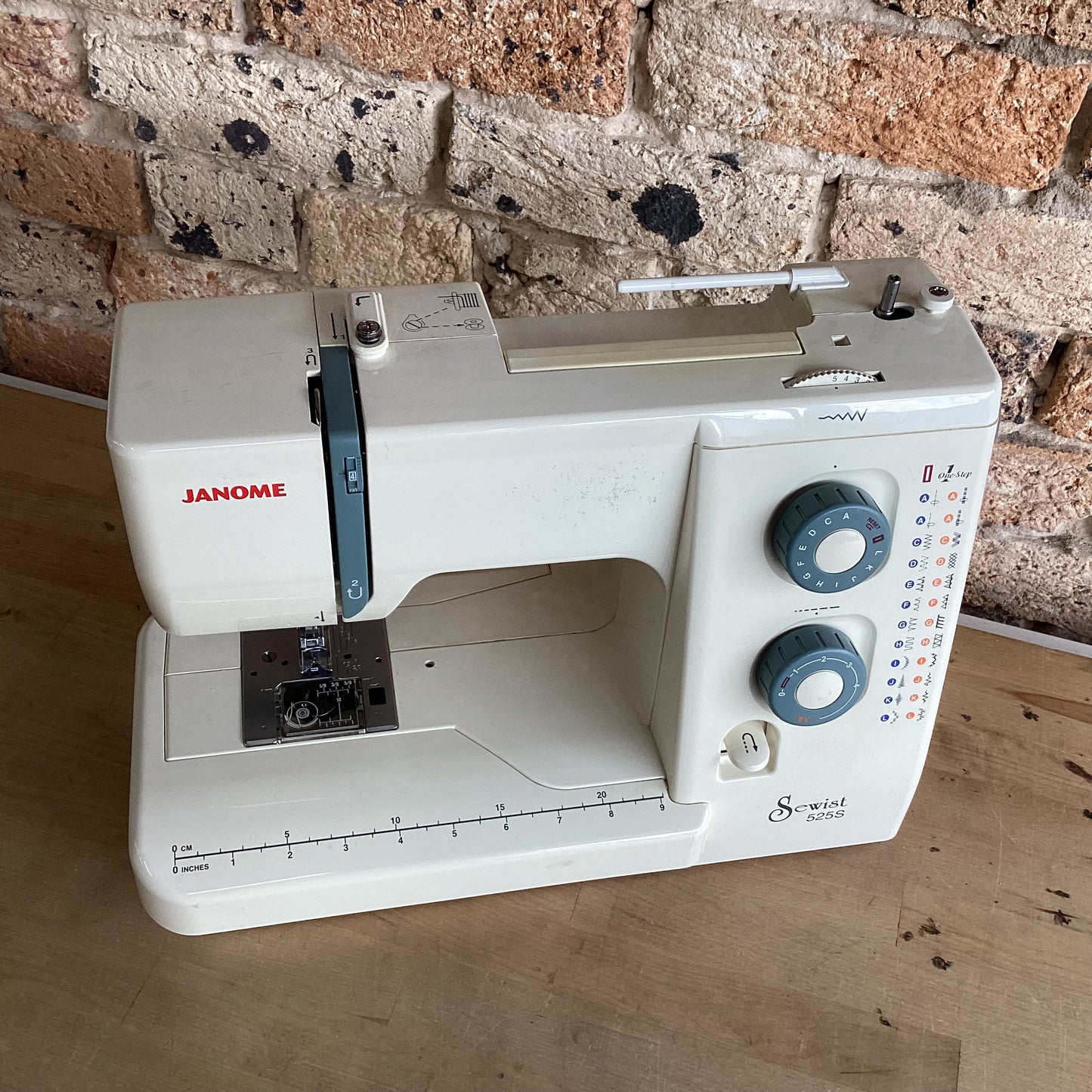 (Ready) Second Hand JANOME Sewist 525S Mechanical Sewing Machine