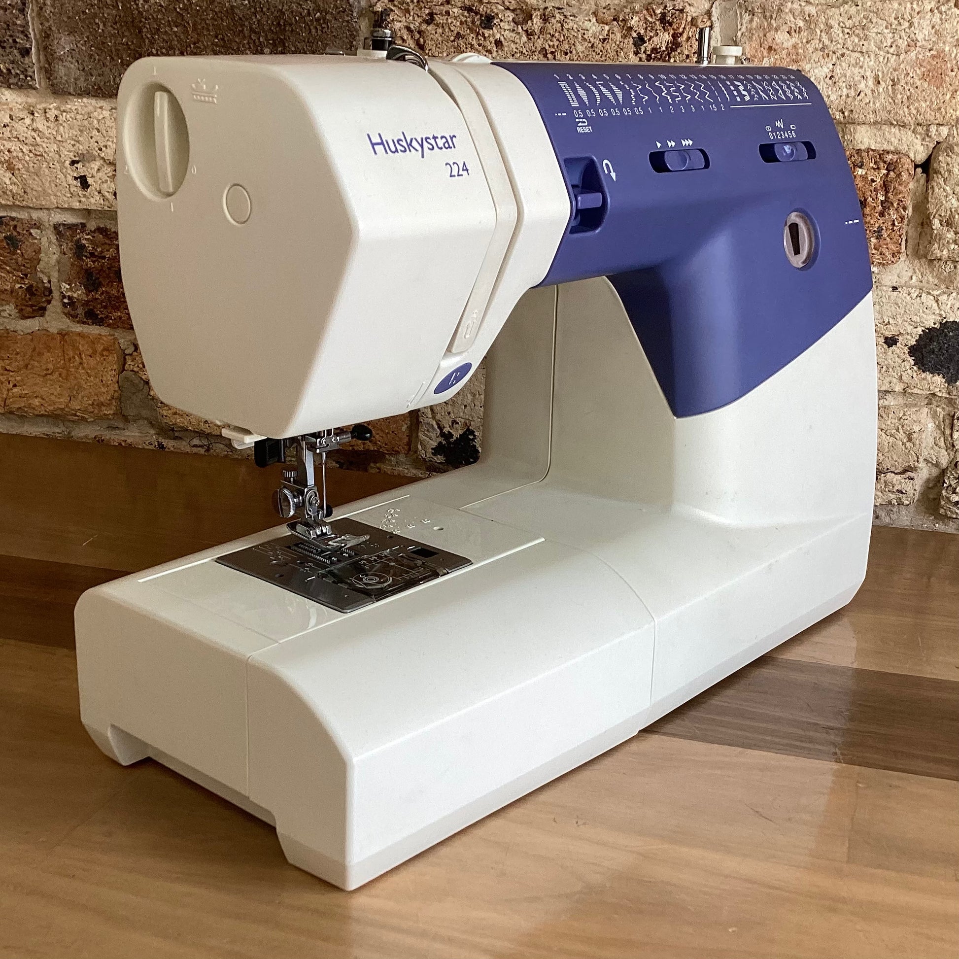 Second Hand Huskystar 224 Bobbin and Ink