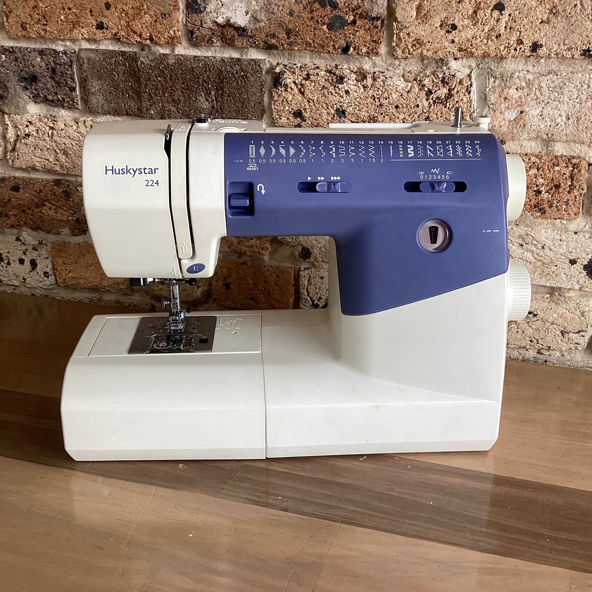 Second Hand Huskystar 224 Bobbin and Ink