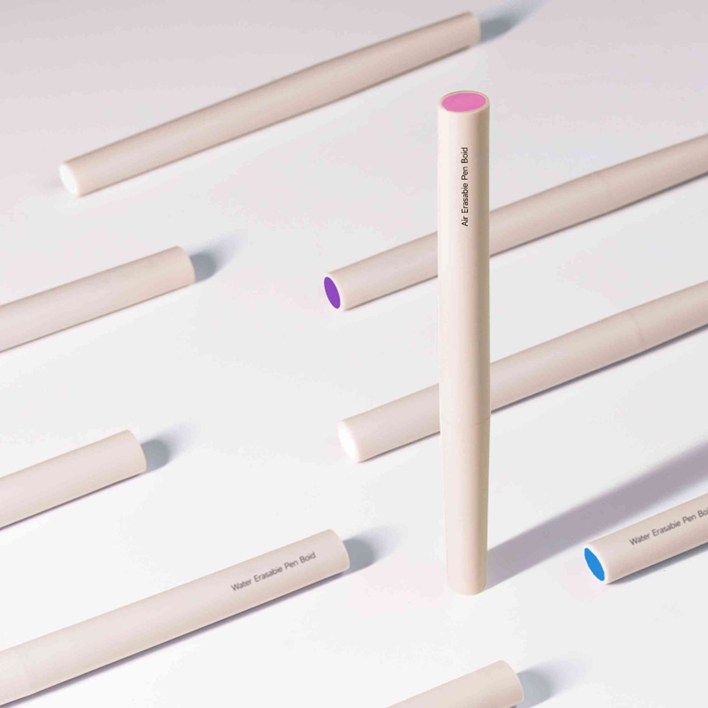 Kearing Wtaer Erasable Pen Blue on white background