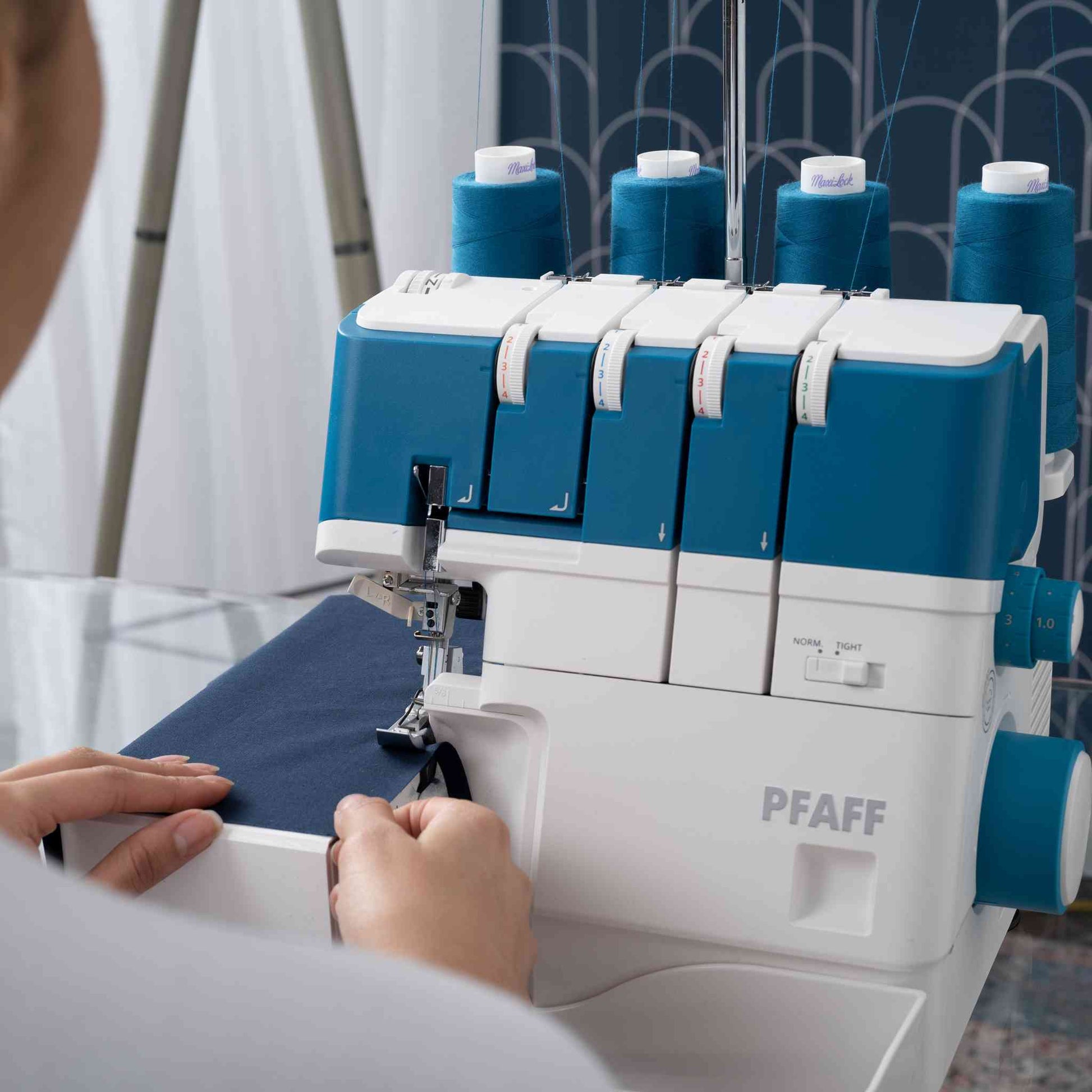 Pfaff Admire Air 5000 overlocker / serger air threading machine sewing from the front.